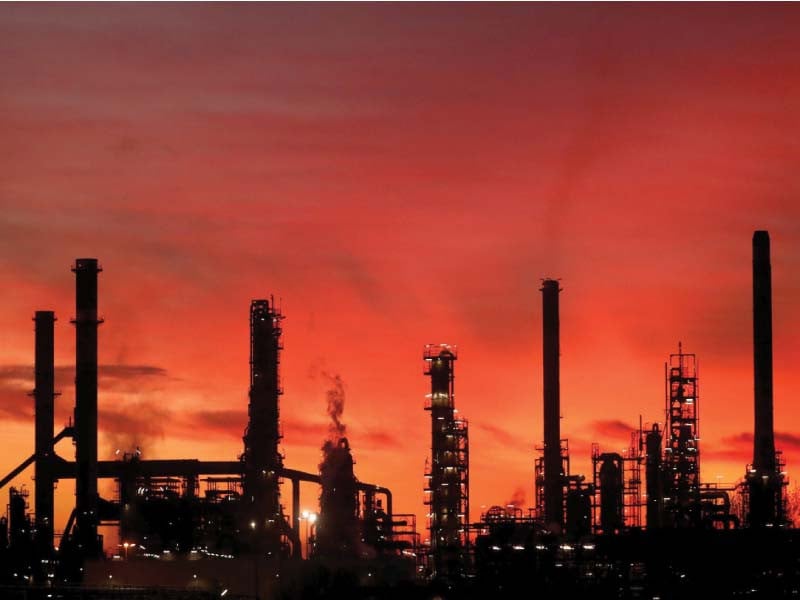 ڈپو خشک ہونے سے تیل کا بحران پیدا ہوگیا |  ایکسپریس ٹریبیون