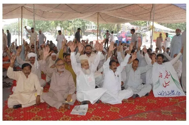 activists of punjab teachers union hold a protest camp in support of their demands photo express activists of punjab teachers union hold a protest camp in support of their demands photo express