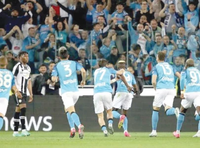 napoli top serie a after stormy cagliari win