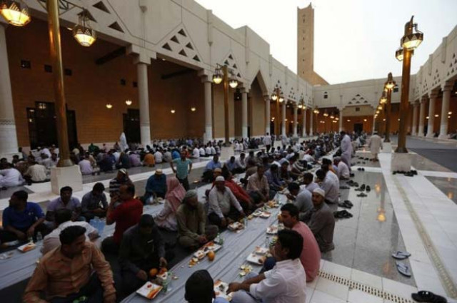 muslims wait to have their iftar meal on the first day of the holy fasting month of ramadan at prince turki bin abdullah mosque in riyadh june 29 2014 photo reuters muslims wait to have their iftar meal on the first day of the holy fasting month of ramadan at prince turki bin abdullah mosque in riyadh june 29 2014 photo reuters