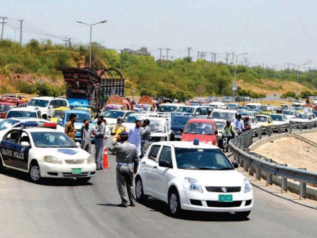 incidents of pedestrians being hit by motorists while crossing the road have also been reported on the kashmir highway photo inp incidents of pedestrians being hit by motorists while crossing the road have also been reported on the kashmir highway photo inp