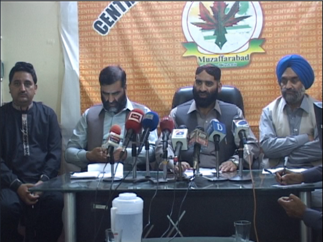 jammu and kashmir salvation movement chairman zaffar akbar bhat and sikh welfare council jammu chairman narinder singh khalsa were talking to media photo online jammu and kashmir salvation movement chairman zaffar akbar bhat and sikh welfare council jammu chairman narinder singh khalsa were talking to media photo online