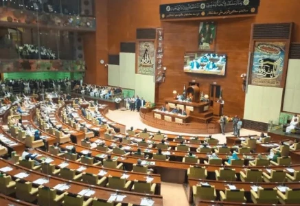 sindh local govt law hits a roadblock as opposition cries foul
