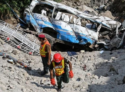 bus plunges into ravine eight killed