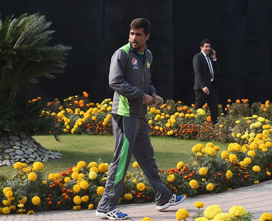 stuart broad insisted that he won 039 t have any issues playing against muhammad amir photo afp stuart broad insisted that he won 039 t have any issues playing against muhammad amir photo afp