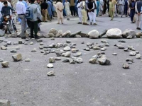 kkh blocked by floods diamer protest
