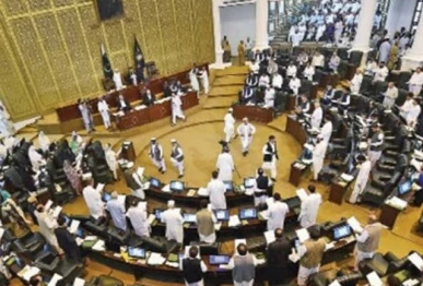 pti parliamentary party rifts emerge ahead of k p budget