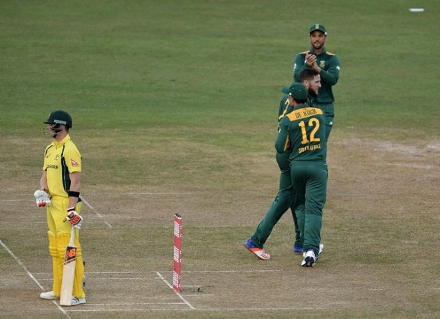 south africa 039 s wayne parnell celebrates after taking wicket of australia 039 s captain steven smith in the tri nation series in georgetown guyana on june 7 photo afp south africa 039 s wayne parnell celebrates after taking wicket of australia 039 s captain steven smith in the tri nation series in georgetown guyana on june 7 photo afp