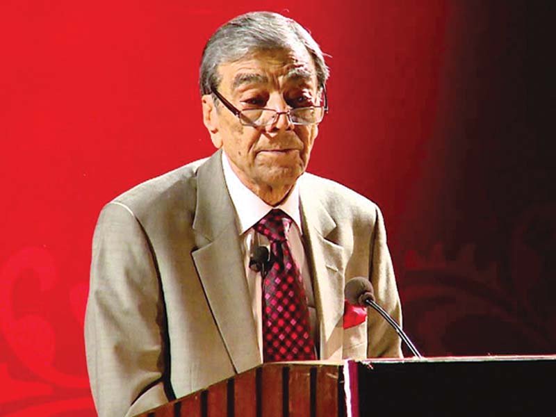 mohyeddin is expected to present his play khwabon ke musafir which was originally penned by intizar hussain photo file