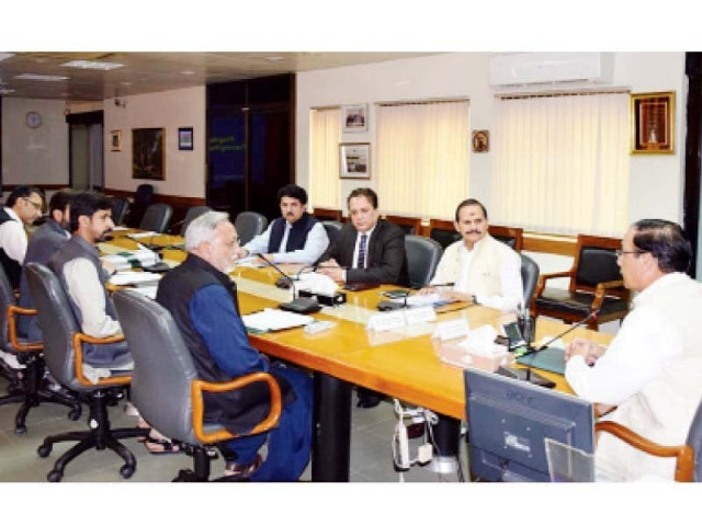 nab chairman qamar zaman chaudhry chairing a meeting to review training of trainers capacity building and refresher courses for the year 2016 at bureau headquarters photo express nab chairman qamar zaman chaudhry chairing a meeting to review training of trainers capacity building and refresher courses for the year 2016 at bureau headquarters photo express