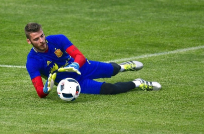 spain s de gea calls sex scandal claims a lie spain s de gea calls sex scandal claims a lie
