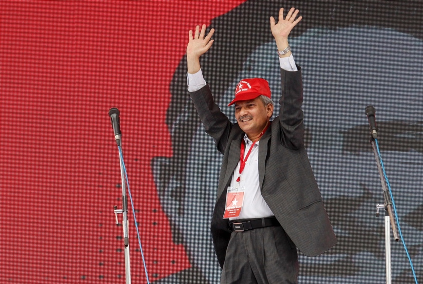 nepal 039 s former prime minster baburam bhattarai announces the new naya shaktai nepal party under his leadership in front of supporters in kathmandu on june 12 2016 photo afp