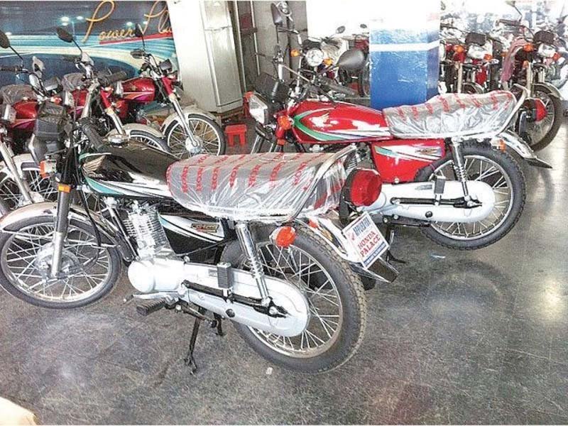 Pakistanis riding latest wave of motorcycle financing