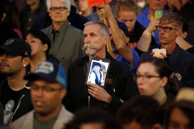 people attend a candlelight vigil for the victims of the orlando shooting at a gay nightclub held in san francisco california us june 12 2016 photo reuters people attend a candlelight vigil for the victims of the orlando shooting at a gay nightclub held in san francisco california us june 12 2016 photo reuters