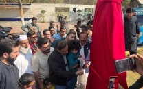 mayor wahab inaugurates new lion enclosure reptile house at karachi zoo