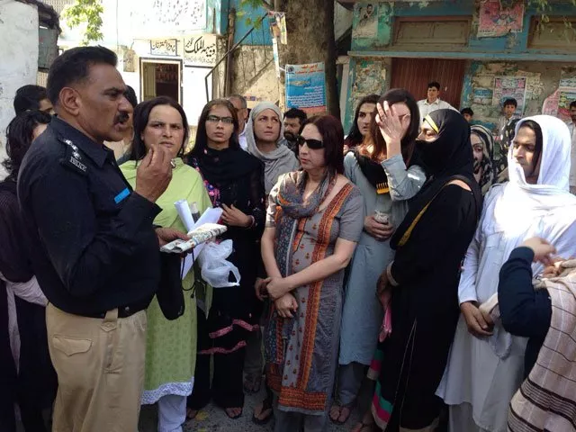 transgender activists negotiate with a police officer during a protest rally taken out against murder attempt on kashi alias chand in mansehra on june 13 2016 photo express transgender activists negotiate with a police officer during a protest rally taken out against murder attempt on kashi alias chand in mansehra on june 13 2016 photo express