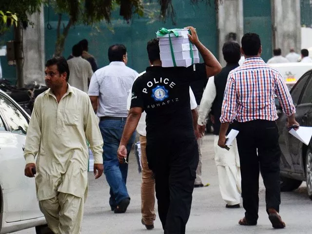 a police personnel is seen carrying copies of punjab budget for financial year 2016 17 after the session in punjab assembly photo online a police personnel is seen carrying copies of punjab budget for financial year 2016 17 after the session in punjab assembly photo online