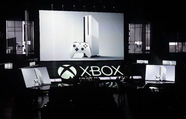 Microsoft admits losing console war to Nintendo and Sony