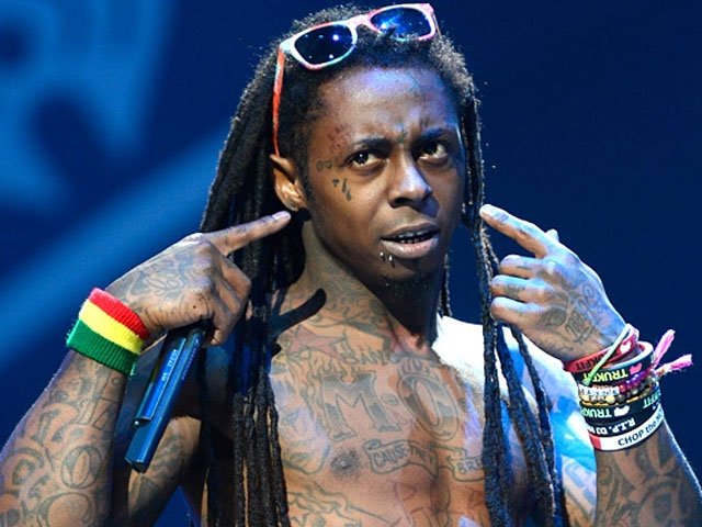 lil wayne suffers two seizures