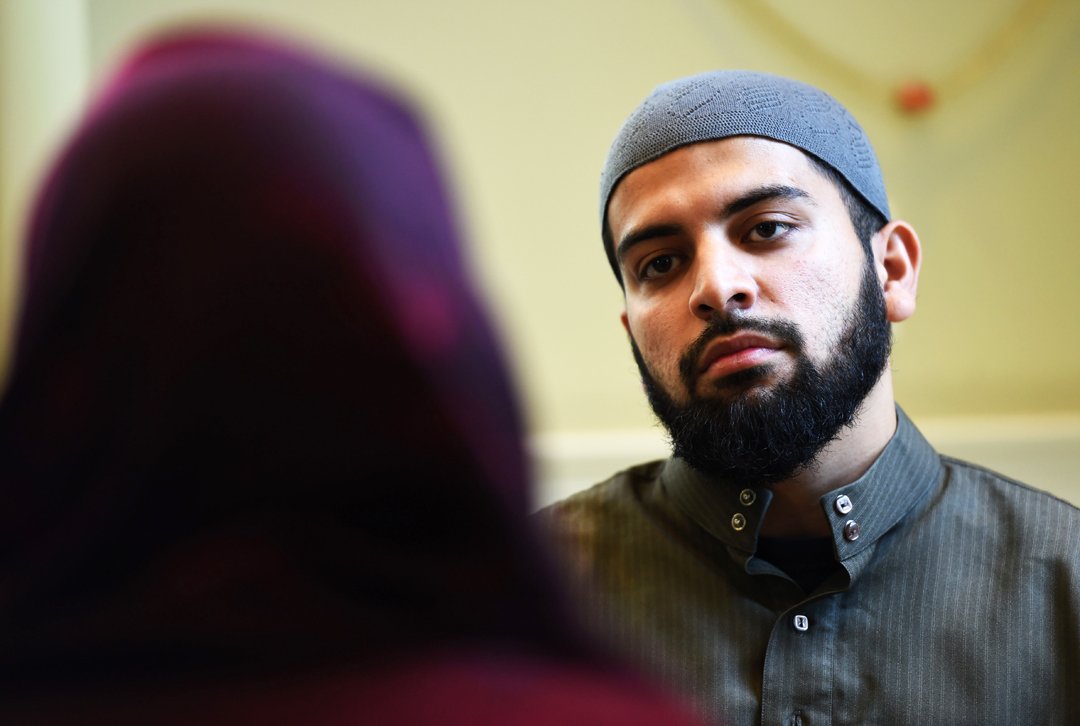 khaalid abdulmalik a teacher at dar al taqwa islamic center in the borough of queens answers questions during an interview june 13 2016 in new york there are an estimated 80 000 to 300 000 afghan americans the largest communities are in california and virginia but thousands more live in new york where shooter omar mateen was born in 1986 afp photo
