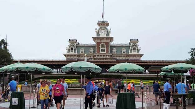 security officers staff the entrance at the walt disney world 039 s magic kingdom in orlando florida us june 13 2016 reuters