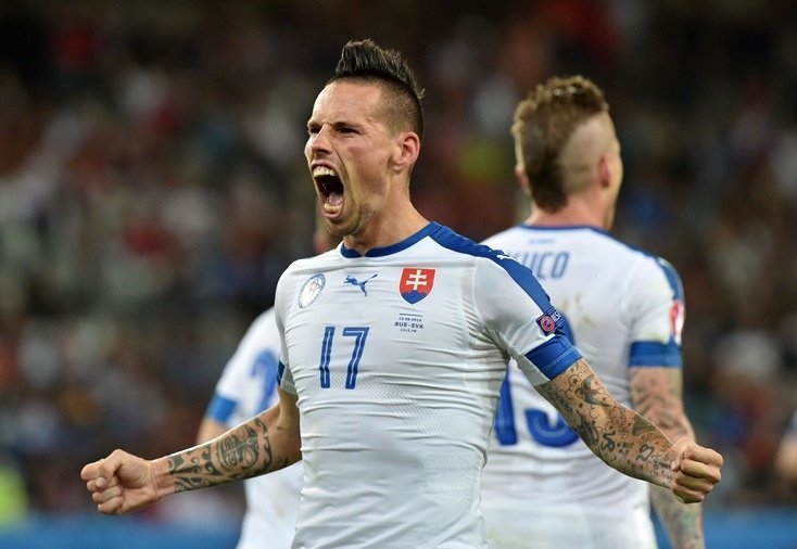 slovakia 039 s midfielder marek hamsik celebrates his goal during the euro 2016 group b football match between russia and slovakia at the pierre mauroy stadium in villeneuve d 039 ascq near lille on june 15 2016 photo afp