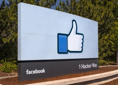 facebook rolls out suicide prevention to users worldwide facebook rolls out suicide prevention to users worldwide