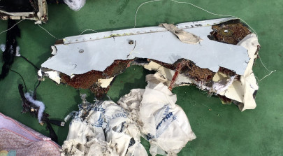 black box recovered from egyptair crash site
