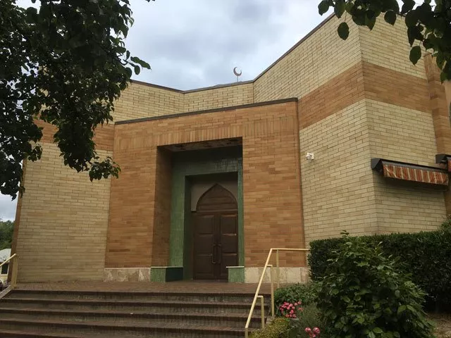 a 37 year old man was arrested on tuesday after allegedly making threats against a seattle mosque according to the seattle police department photo caitlin moran the seattle times a 37 year old man was arrested on tuesday after allegedly making threats against a seattle mosque according to the seattle police department photo caitlin moran the seattle times