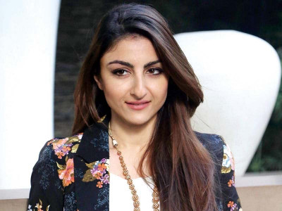 loving an actor is not easy says soha ali khan