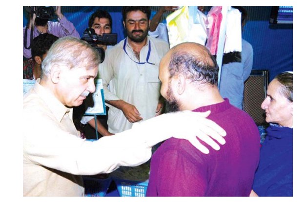 cm punjab praises a trader for selling good quality fruits at his stall photo express