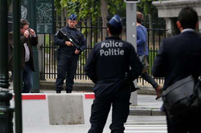 belgian police officers patrol in central brussels belgium june 18 2016 photo reuters francois lenoir