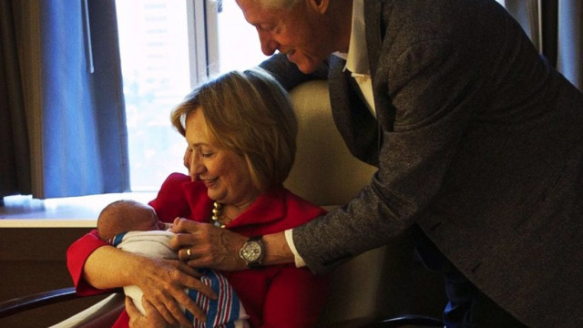 bill and hillary clinton with first grandchild charlotte photo abc news bill and hillary clinton with first grandchild charlotte photo abc news