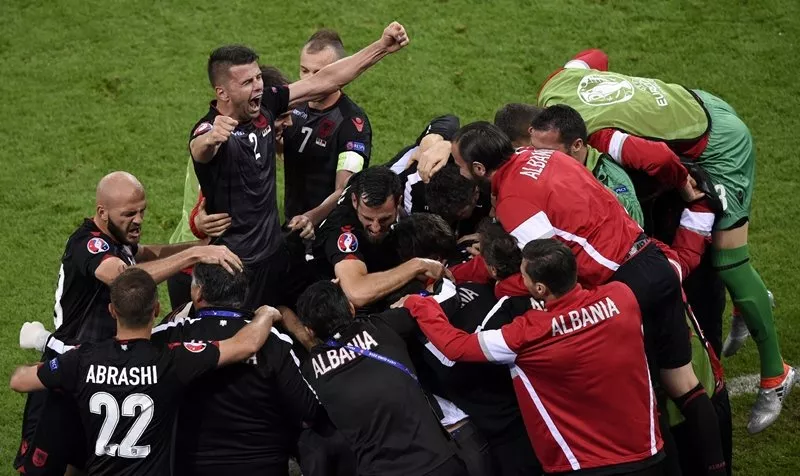 albania 039 s players celebrate the opening goal by armando sadiku at the parc olympique lyonnais stadium in lyon on june 19 2016 photo afp albania 039 s players celebrate the opening goal by armando sadiku at the parc olympique lyonnais stadium in lyon on june 19 2016 photo afp