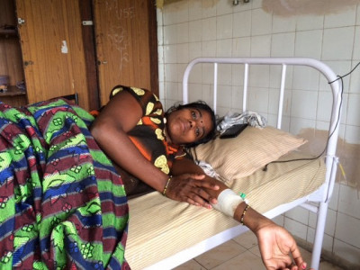 overworked indian maid injured in escape from saudi employers