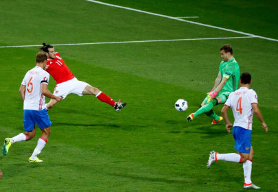 euro 2016 bale inspires brilliant wales into last 16
