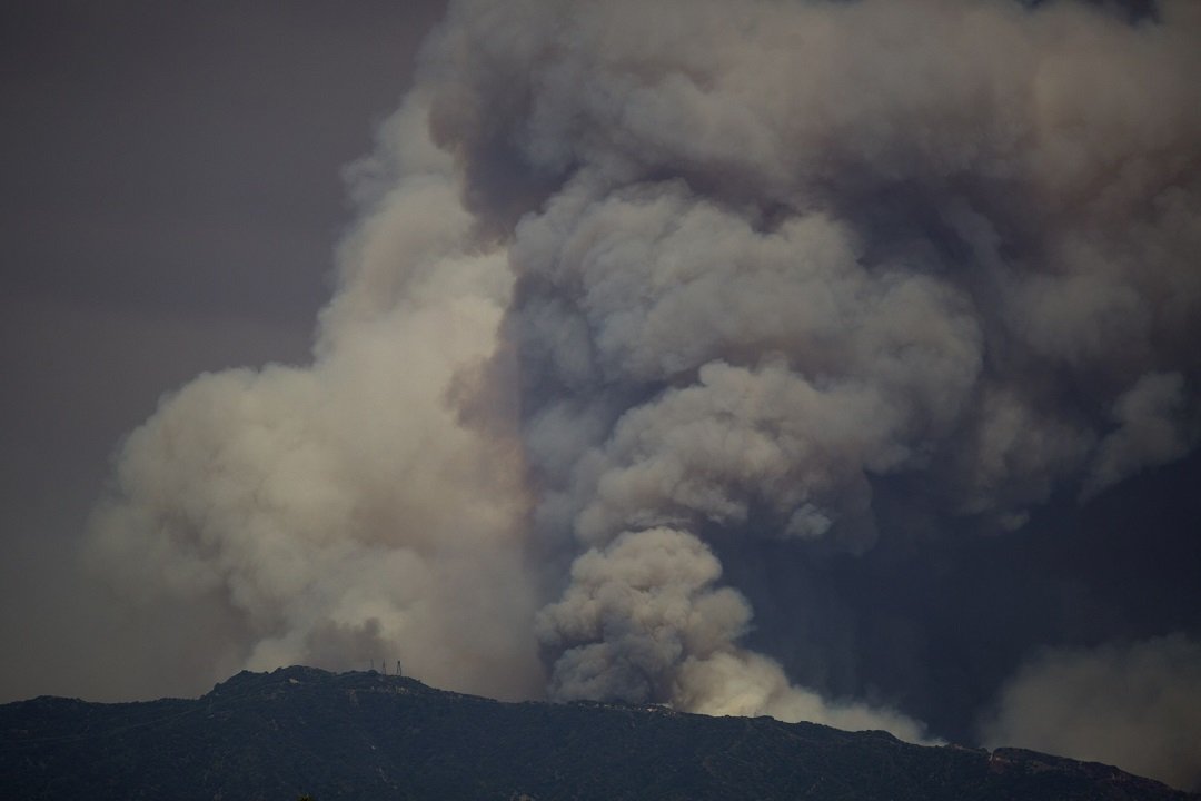 california swelters under a heat wave that is breaking record high temperatures across the american southwest photo afp