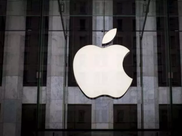 an apple logo hangs above the entrance to the apple store on 5th avenue in new york city in this file photo taken july 21 2015 photo reuters an apple logo hangs above the entrance to the apple store on 5th avenue in new york city in this file photo taken july 21 2015 photo reuters