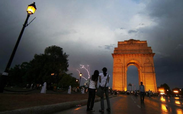 girls watch lightning striking over the india gate in new delhi april 8 2009 photo reuters girls watch lightning striking over the india gate in new delhi april 8 2009 photo reuters