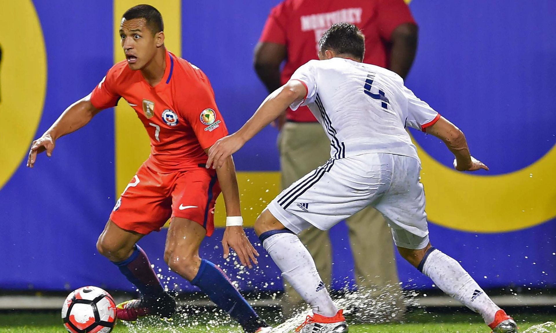 alexis sanchez tries controlling the ball photo afp