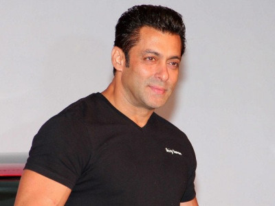here s how salman khan reacted when asked if he d apologise for rape remark
