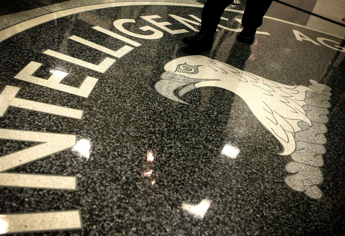 the seal of the central intelligence agency in the lobby at cia headquarters photo twitter cia