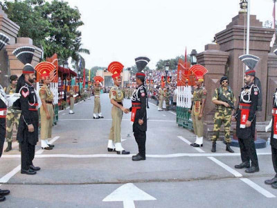 indian envoy calls for enhancing bilateral trade