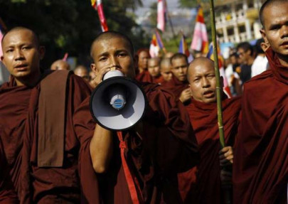 myanmar buddhists ransack mosque as religious violence flares myanmar buddhists ransack mosque as religious violence flares