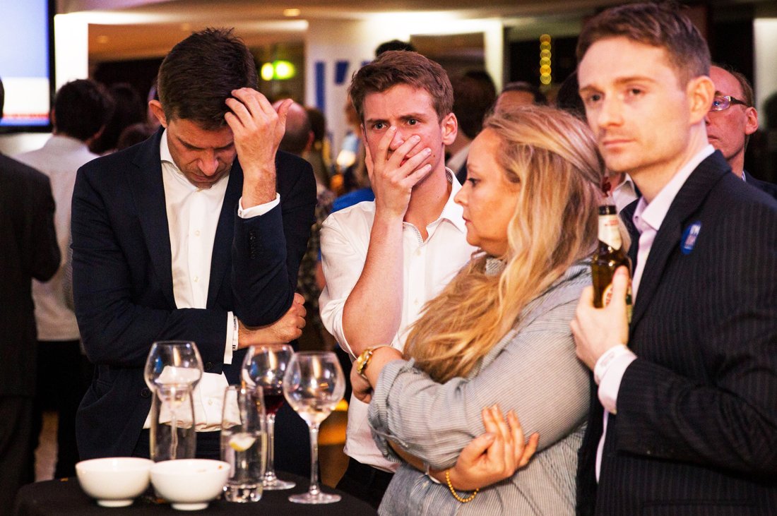 supporters of the 039 stronger in 039 campaign react as results of the eu referendum are announced at a results party at the royal festival hall in london on june 23 2016 photo afp