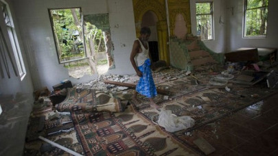 buddhist mob destroy mosque in myanmar
