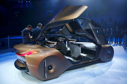 bmw unveils shape shifting self driving concept car