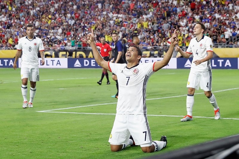 carlos bacca celebrates his first half goal against the united states at university of phoenix stadium on june 25 2016 in glendale arizona photo afp