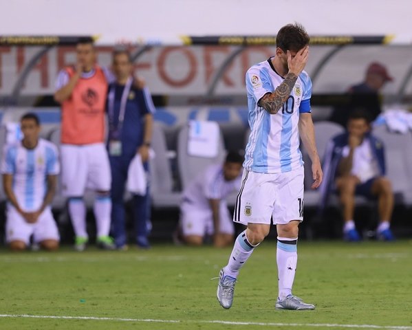 heartbreak yet again messi was left dejected after losing to chile in the copa america centenario final photo afp