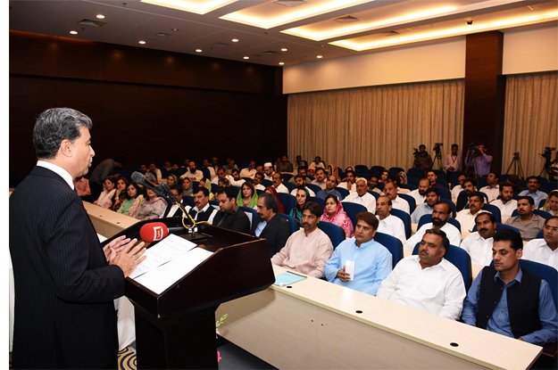 mayor sheikh ansar aziz addressing the first meeting of the corporation at pak china friendship centre photo online